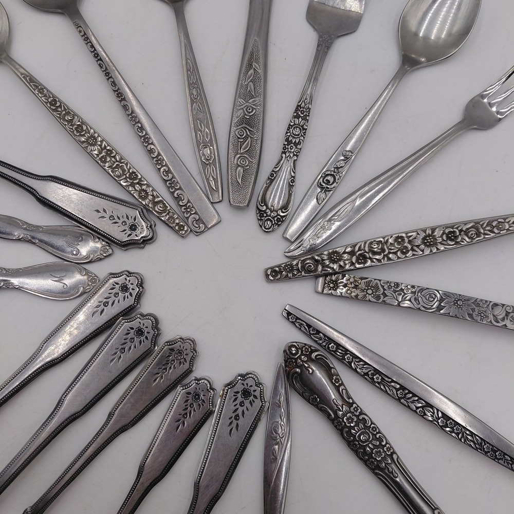 Vtg Flatware Mixed Lot 20 Ornate Fancy Patterns Silverware Jewelry Art Geometric